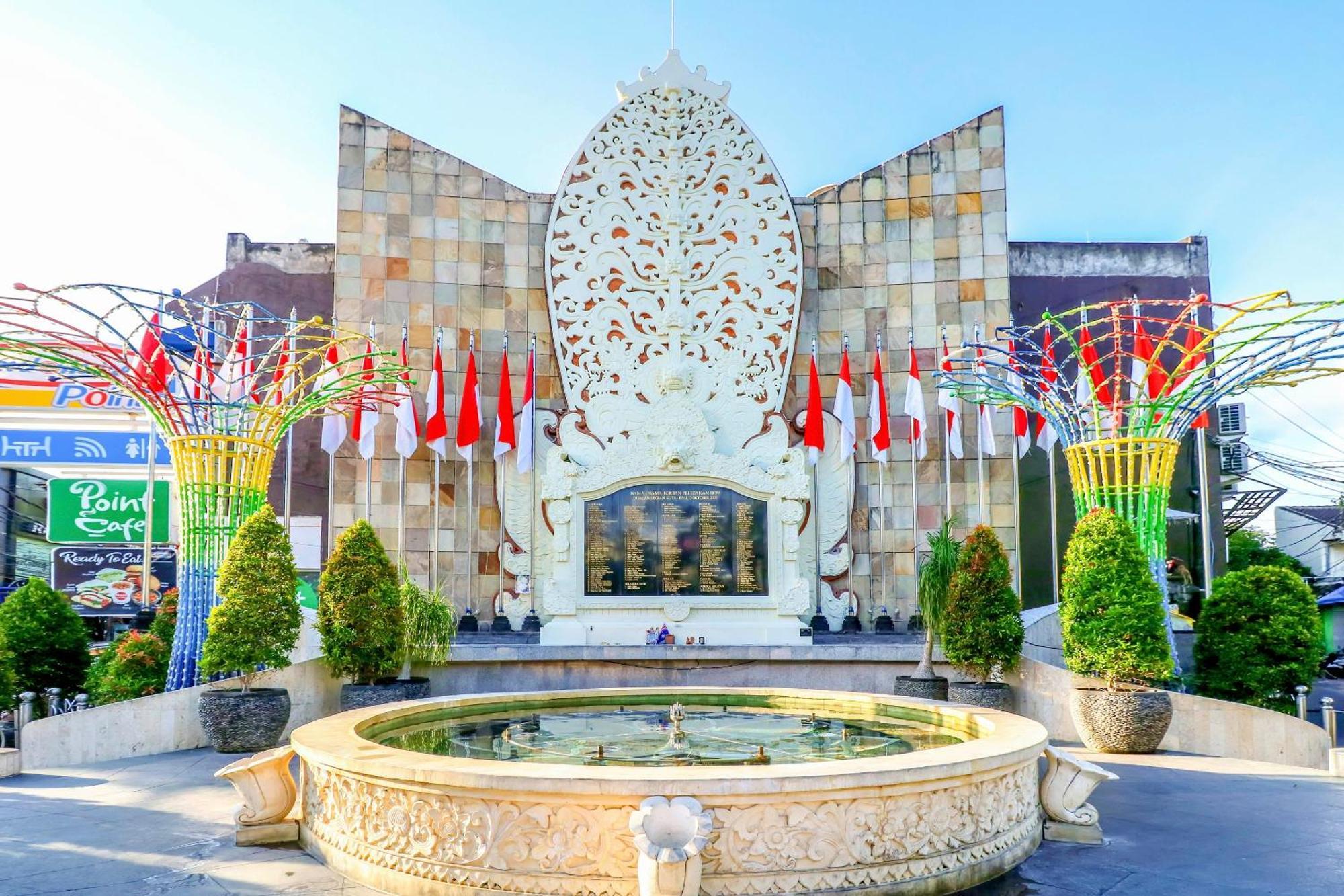 Oyo 2184 Nan Berlian Inn Legian Kültér fotó